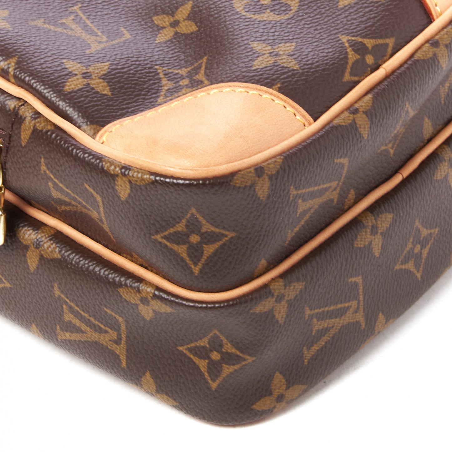 Monogram Amazone