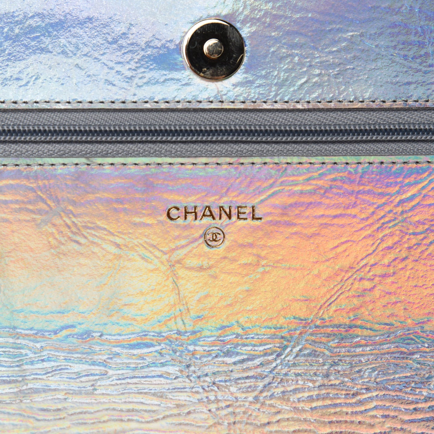 Iridescent Goatskin Quilted Wallet On Chain WOC Silver