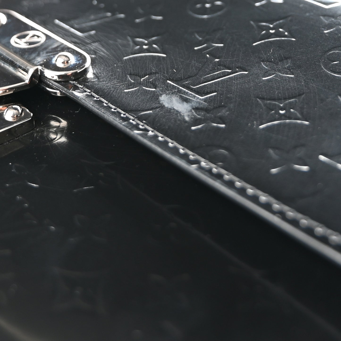 Monogram Glace Anouchka Pochette MM Black