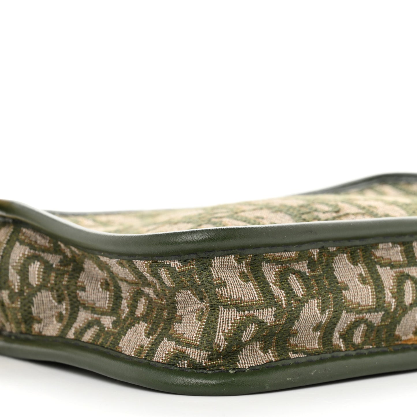 Oblique Diorquake Clutch Green