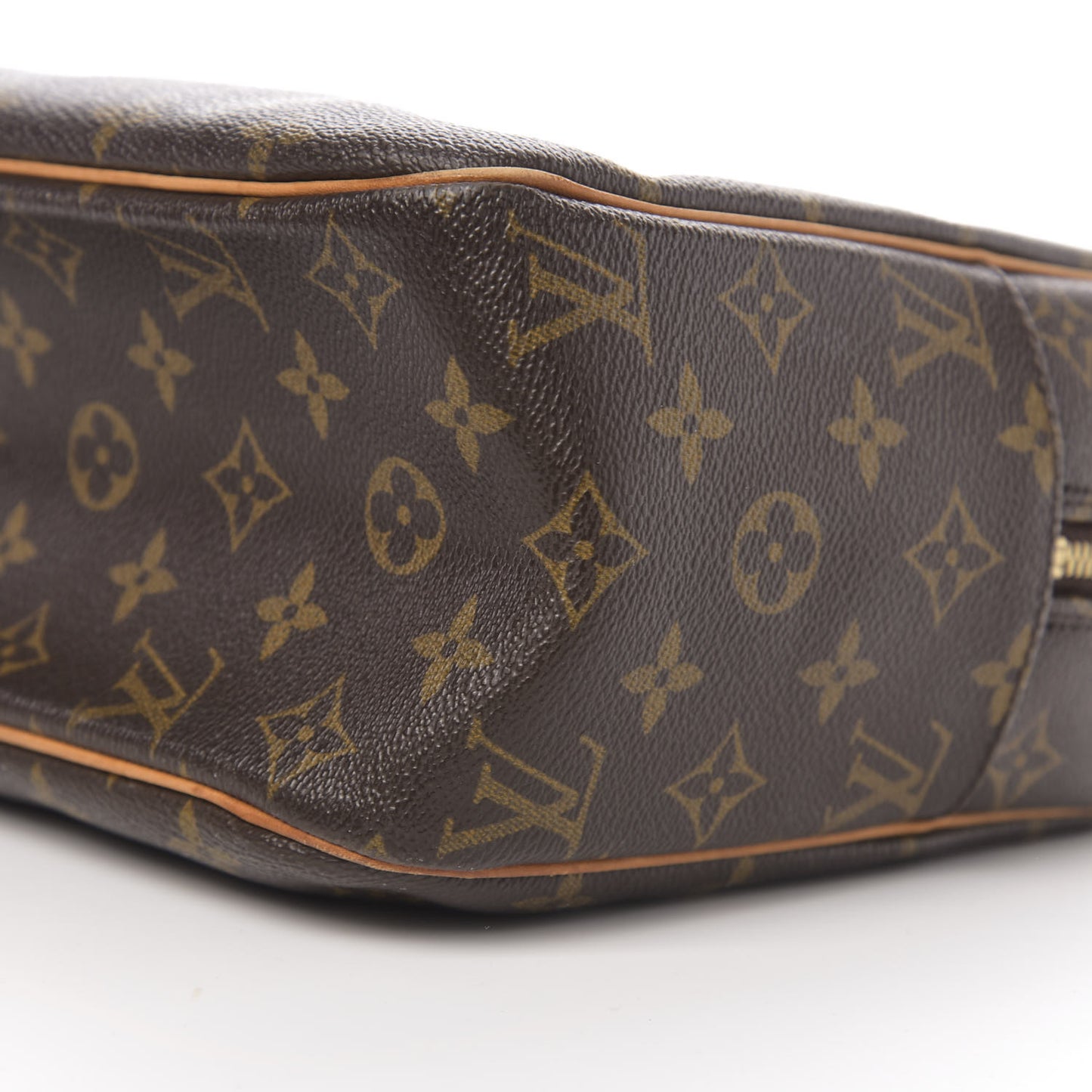 Monogram Cite GM