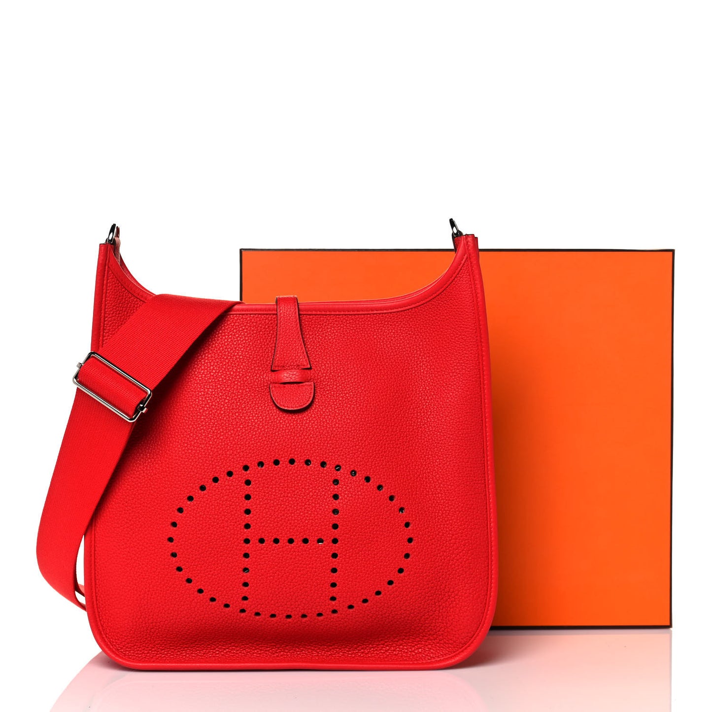Taurillon Clemence Evelyne III PM Rouge De Coeur