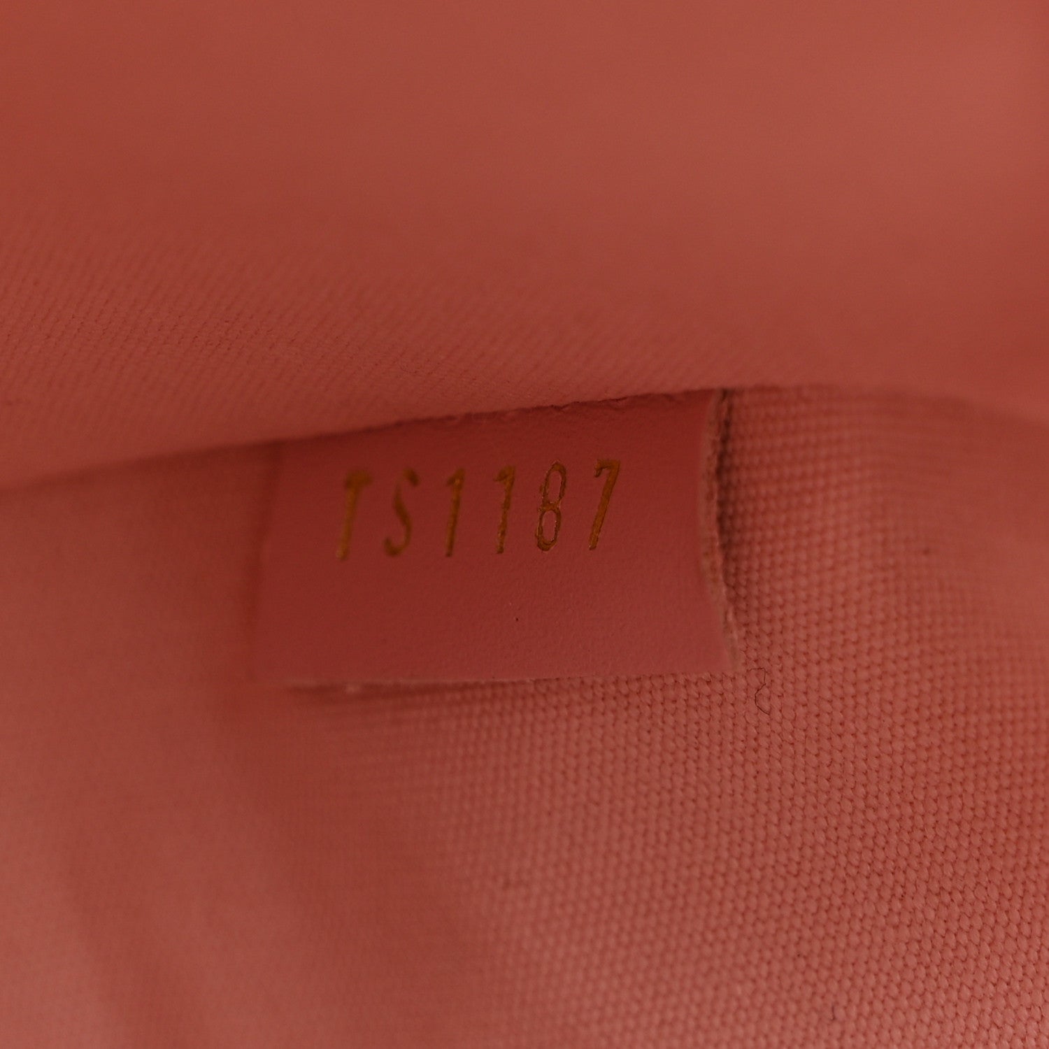 Louis Vuitton Vernis Camera Pouch Rose Ballerine 8 of 11