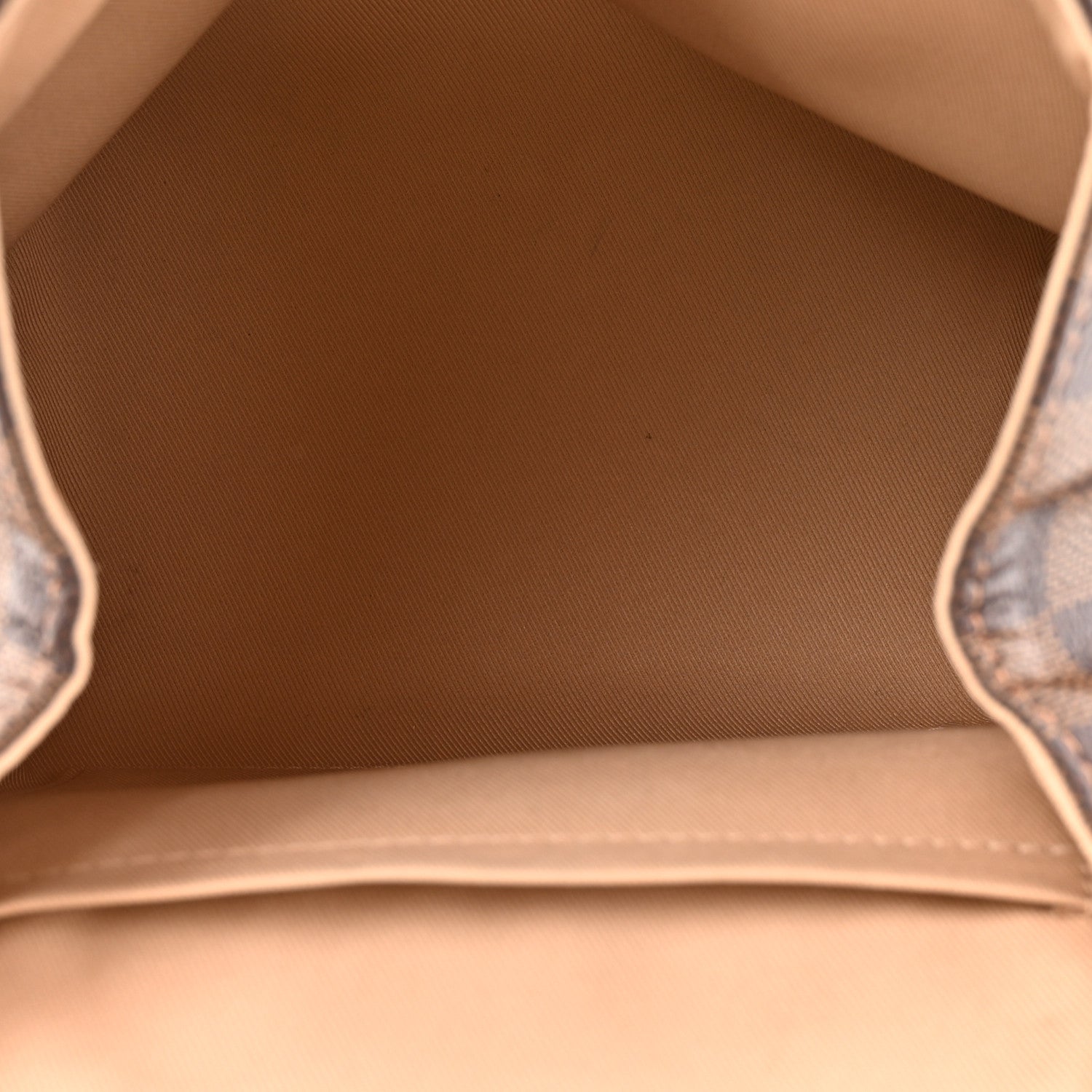 Louis Vuitton Damier Ebene Clapton Backpack Creme 4 of 10