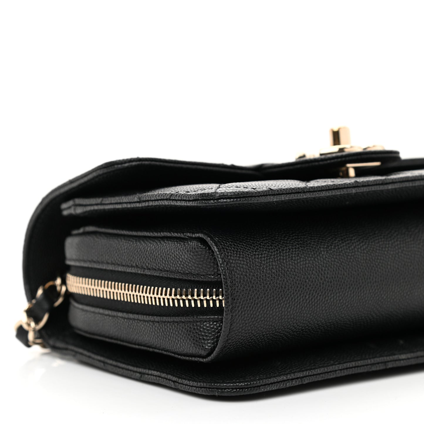 Caviar Quilted Like A Wallet Flap Black