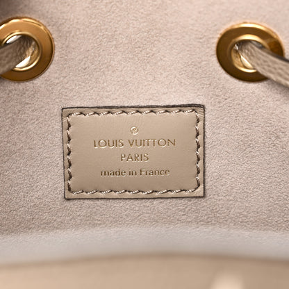 Louis Vuitton Empreinte Monogram Giant Neonoe MM Tourterelle Creme 7 of 11