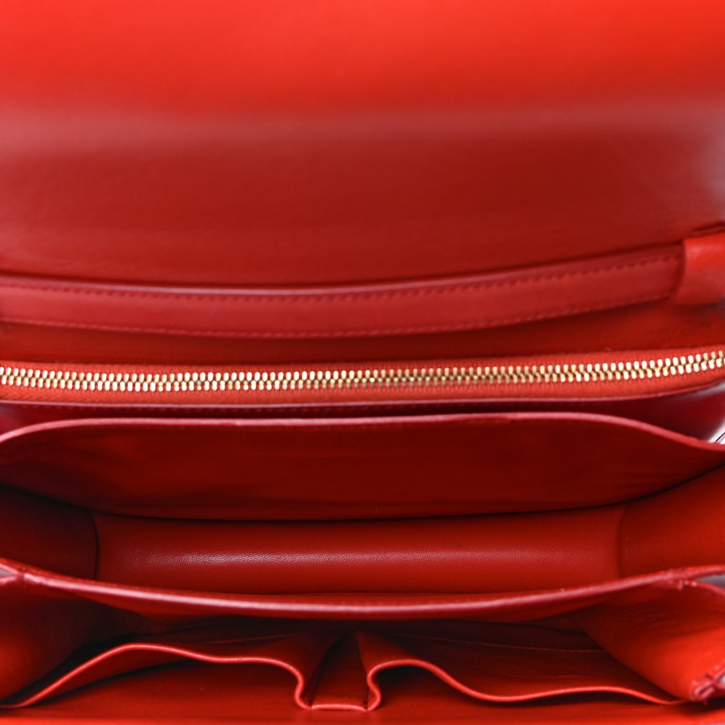 Box Calfskin Medium Classic Box Flap Bag Red