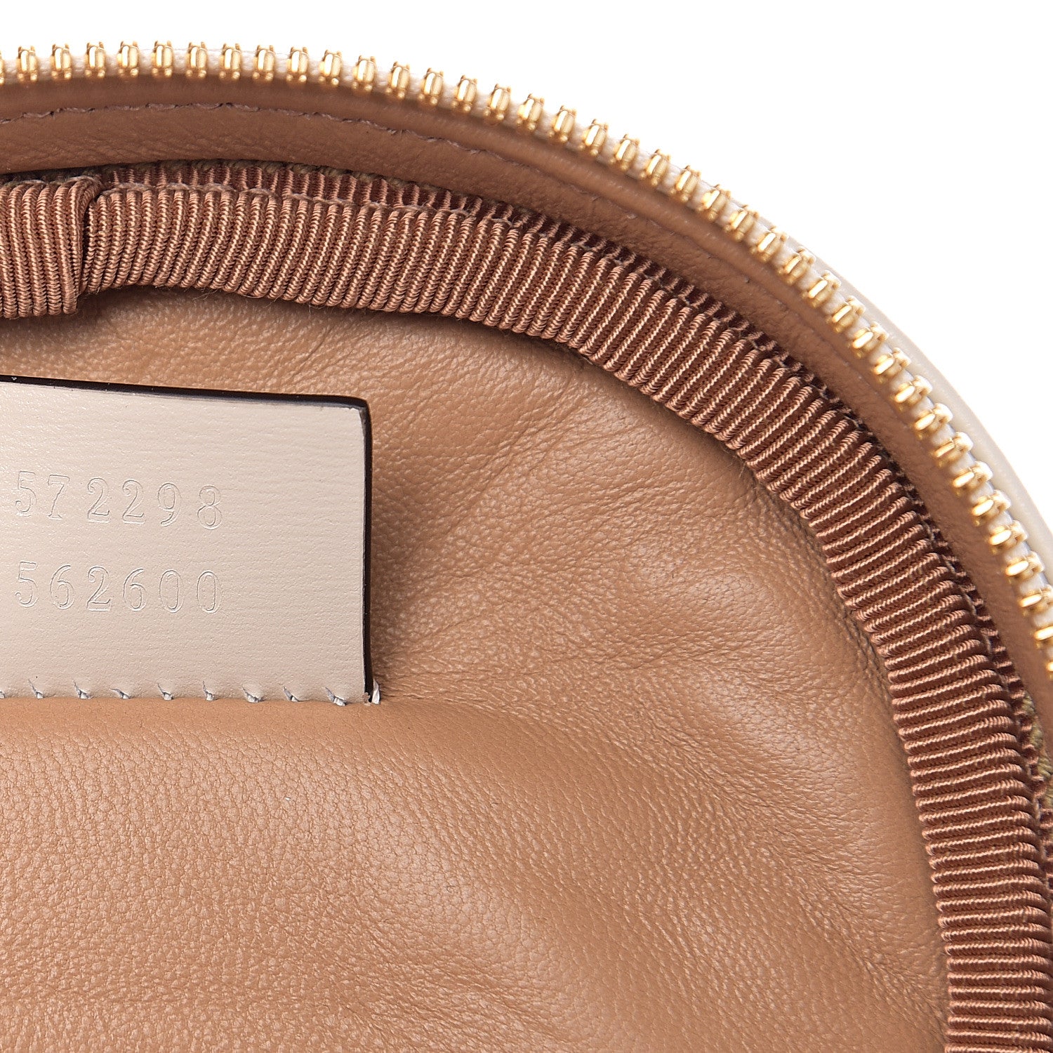 Gucci Calfskin Trapuntata Zumi Belt Bag Off White 6 of 10