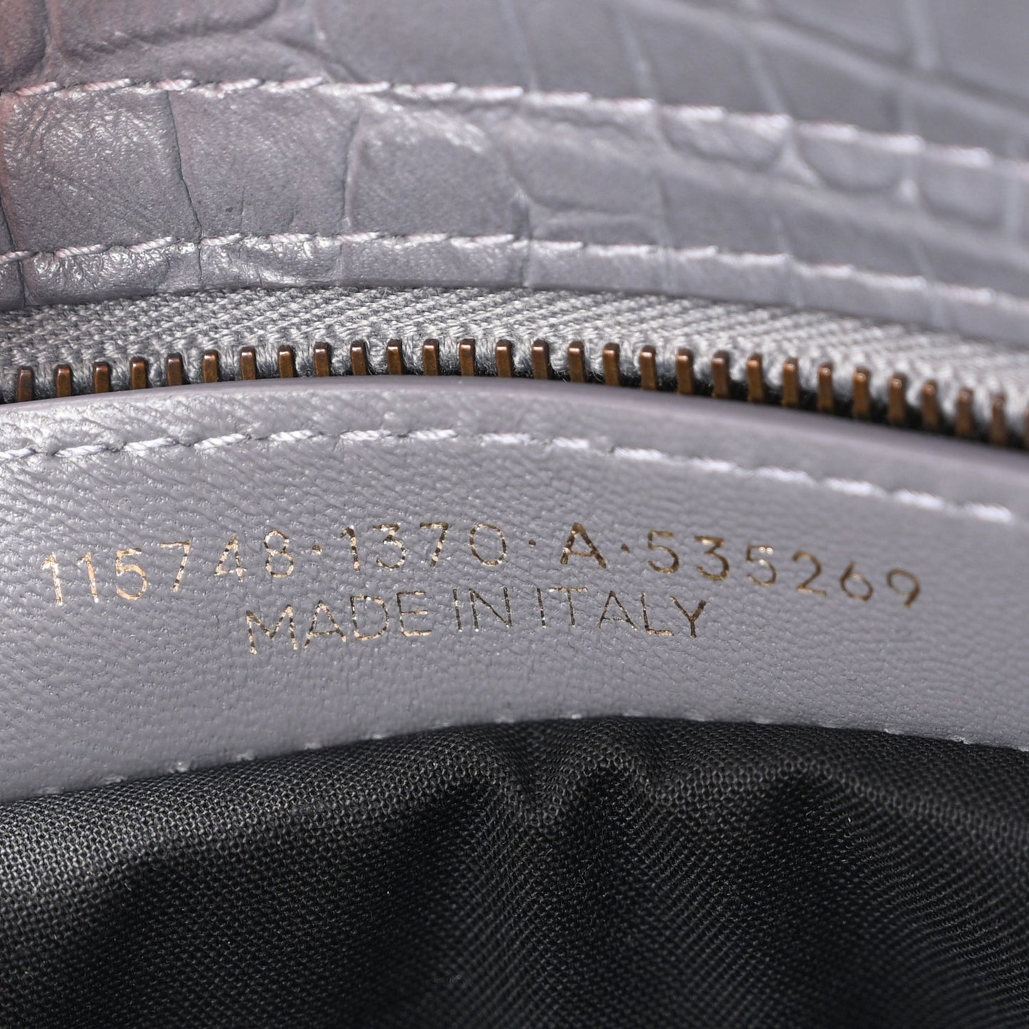 Calfskin Crocodile Embossed Classic Hardware City Gris Beton