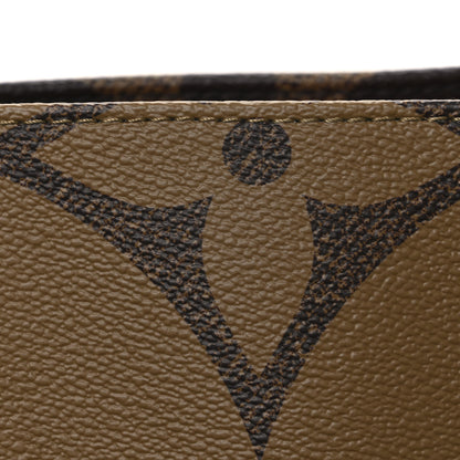 Louis Vuitton Reverse Monogram Giant Onthego Voyage 6 of 8
