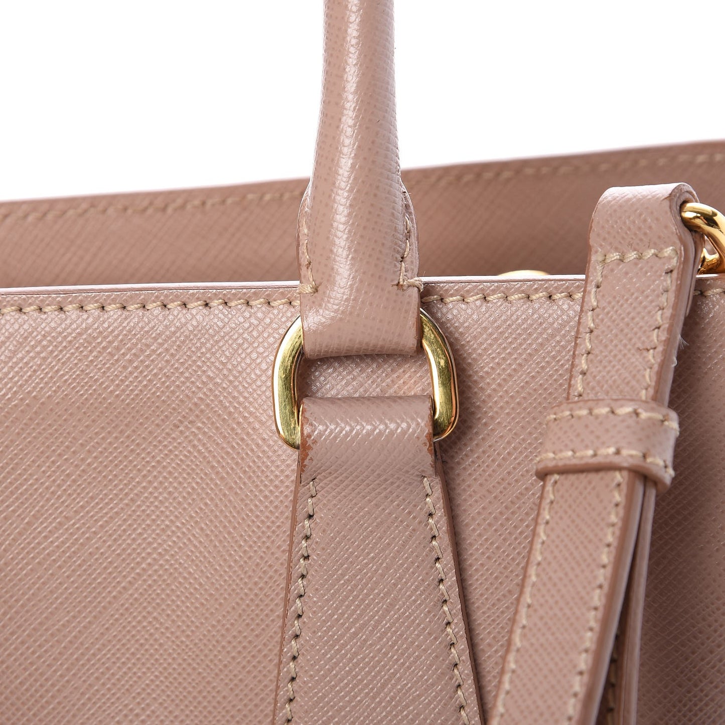 Saffiano Lux Medium Tote Cammeo