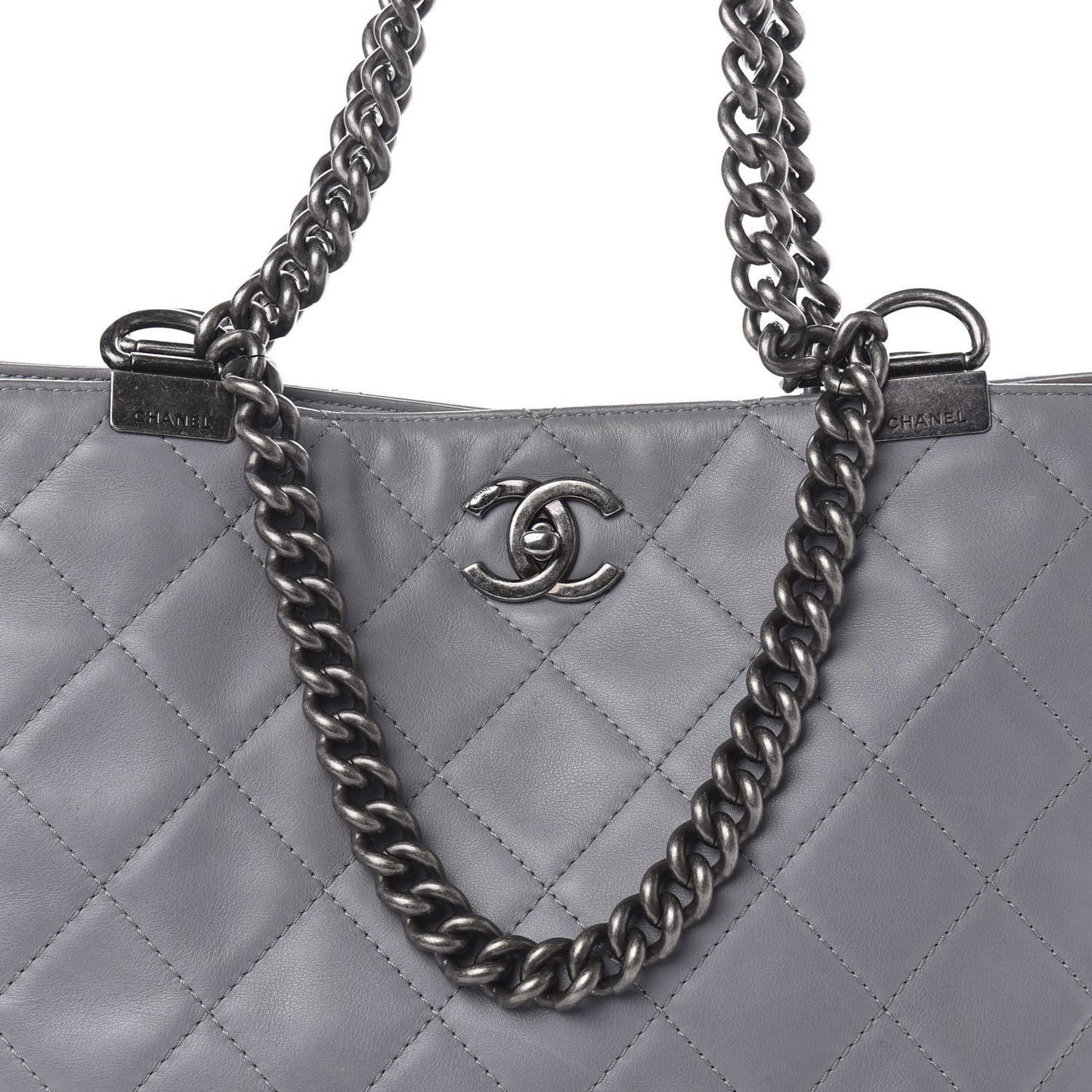 Calfskin Quilted Large Shopping In Chains Tote Light Grey