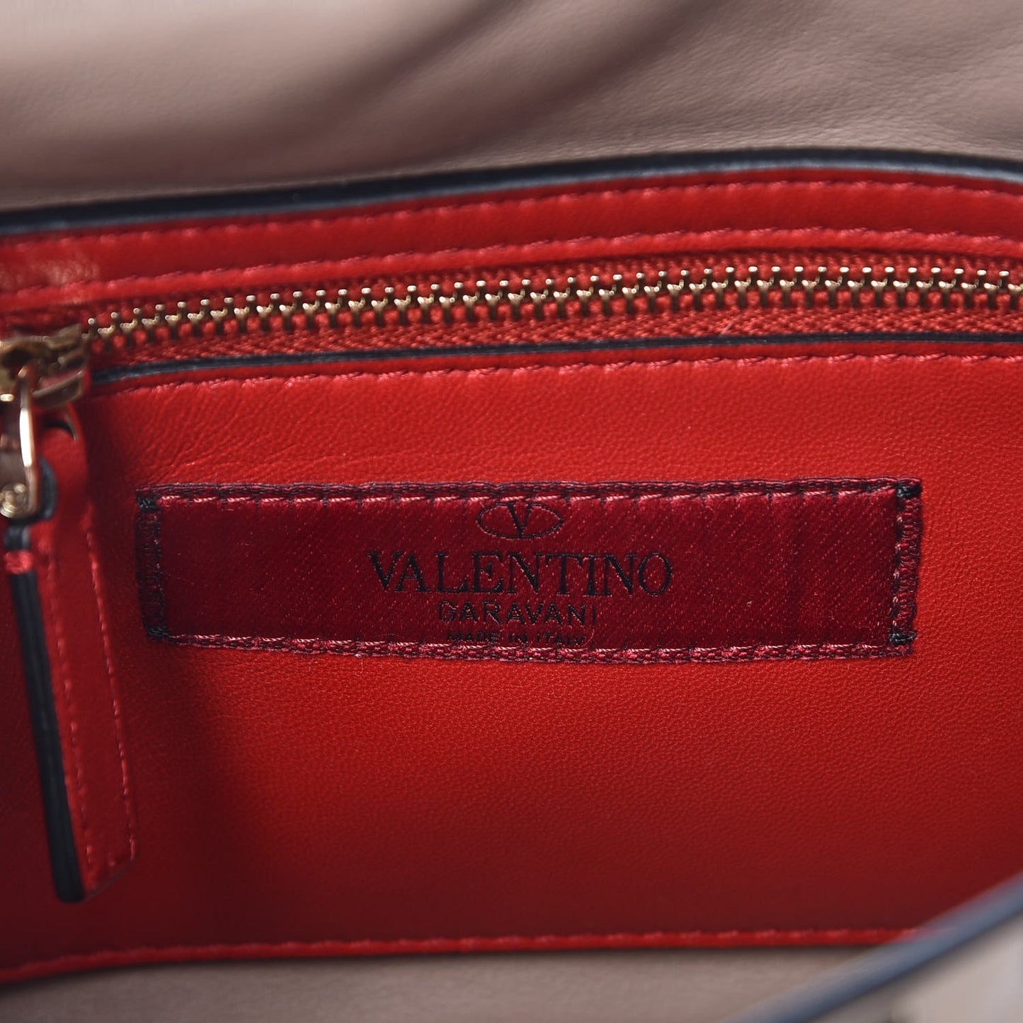 Lambskin Medium Rockstud Spike Shoulder Bag Poudre
