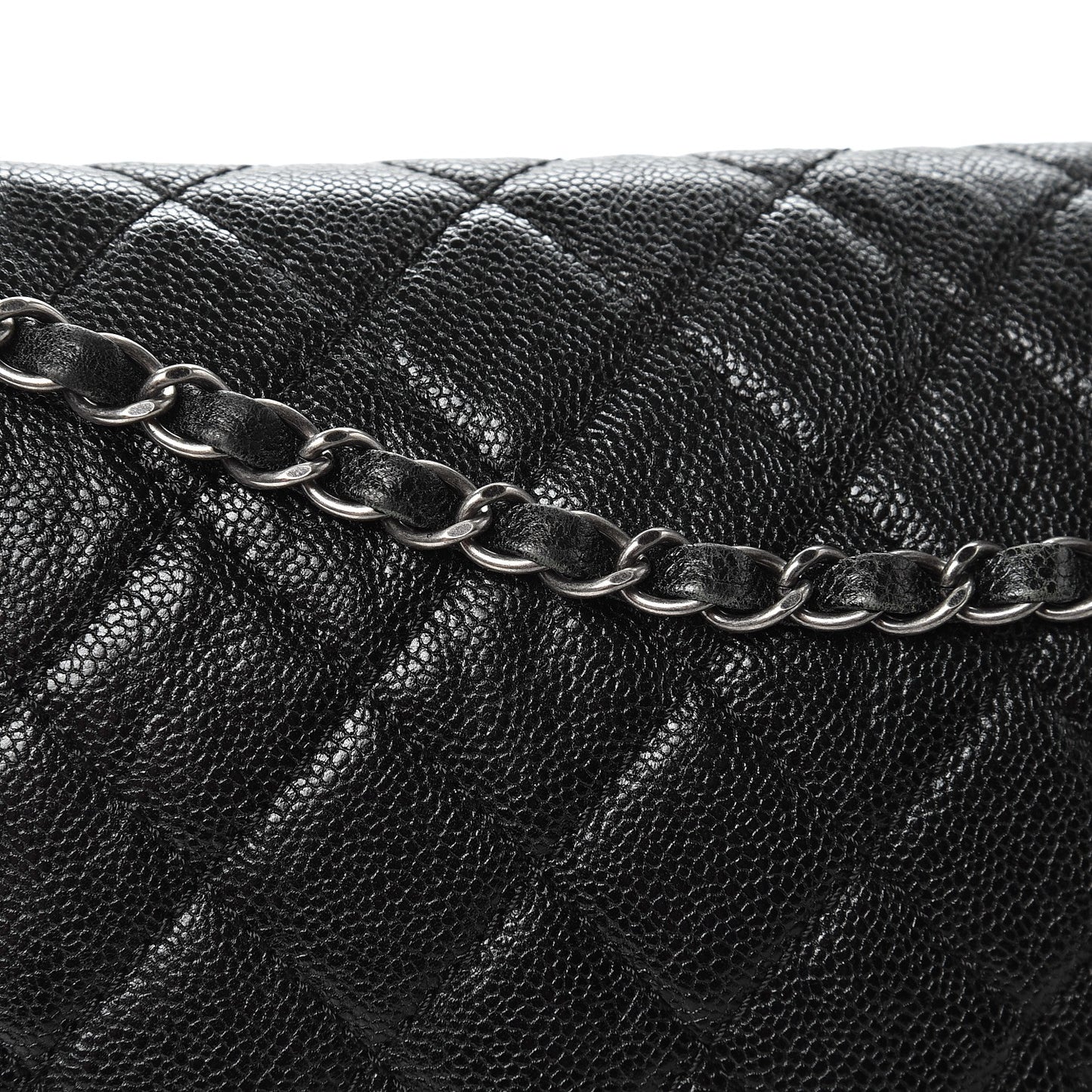 Iridescent Caviar Quilted Large Chic Flap Black