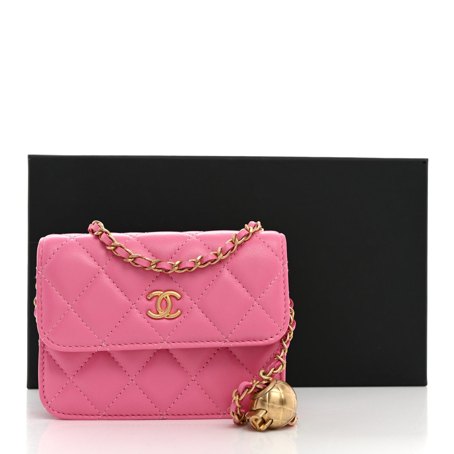 Lambskin Quilted Pearl Crush Clutch With Chain Pink