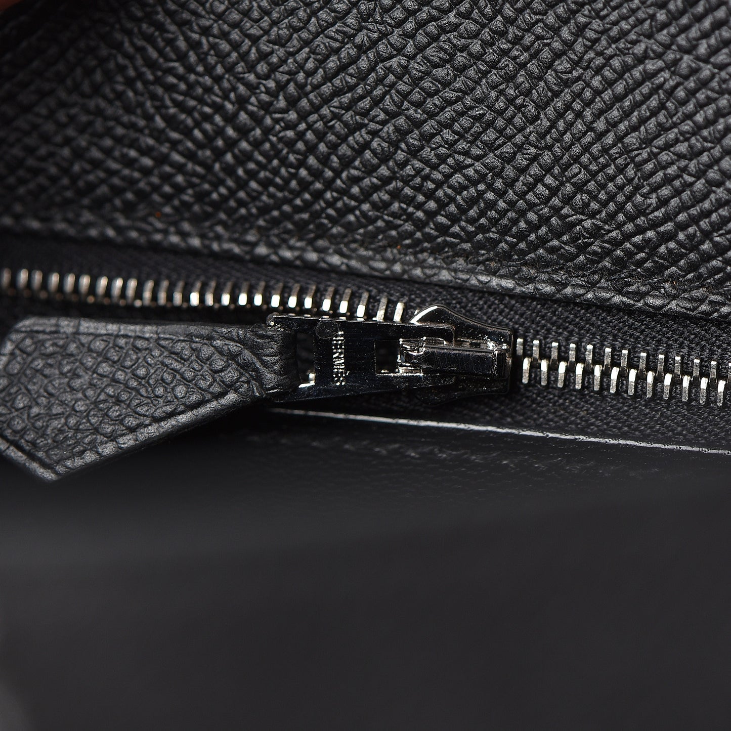Epsom Kelly Sellier 32 Black
