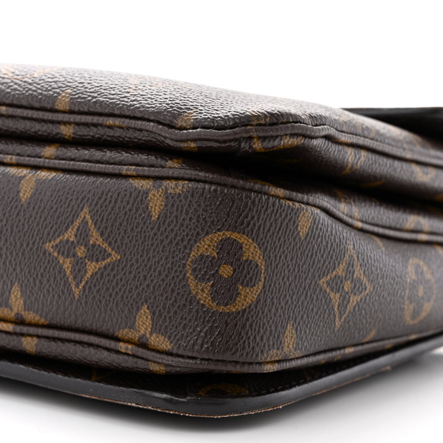 Louis Vuitton Monogram Pochette Metis 9 of 14