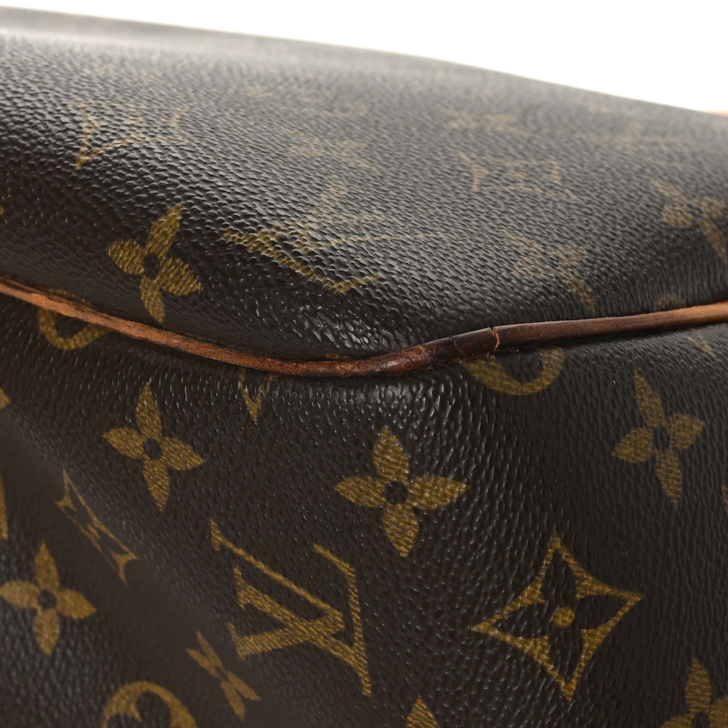 Louis Vuitton Monogram Evasion Sports Bag 10 of 10