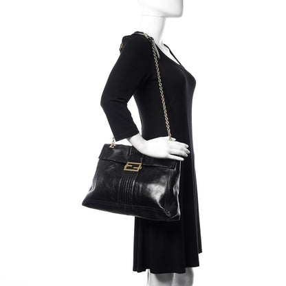 Fendi Vitello Acqua Maxi Baguette Shoulder Bag Black 2 of 9