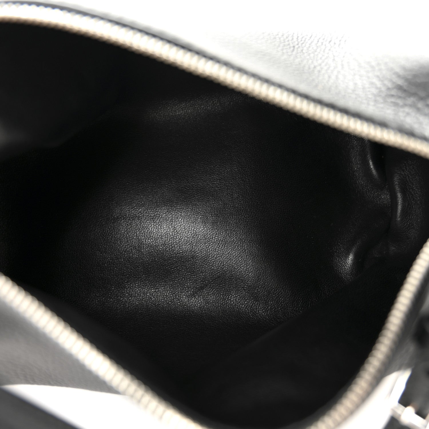 The Row Grained Calfskin 90's Bag Black 5 of 9