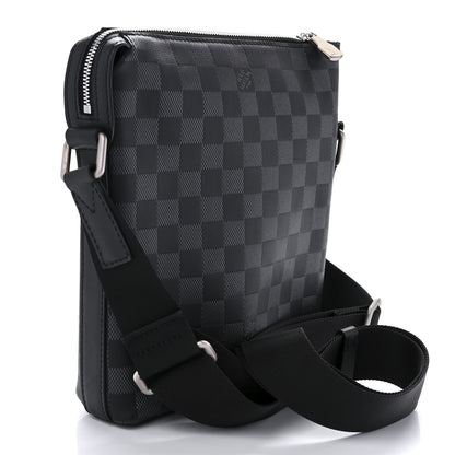 Louis Vuitton Damier Infini Discovery Messenger BB Onyx 3 of 9
