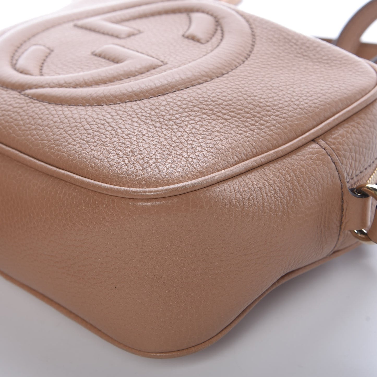 Pebbled Calfskin Small Soho Disco Bag Camelia