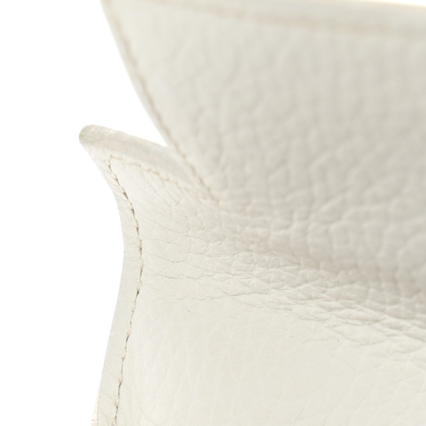 Taurillon Clemence Kelly Retourne 32 White