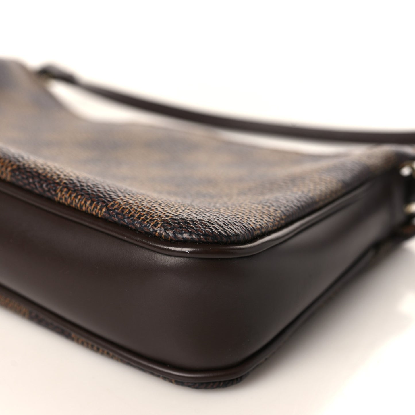 Damier Ebene Navona Pochette Accessories