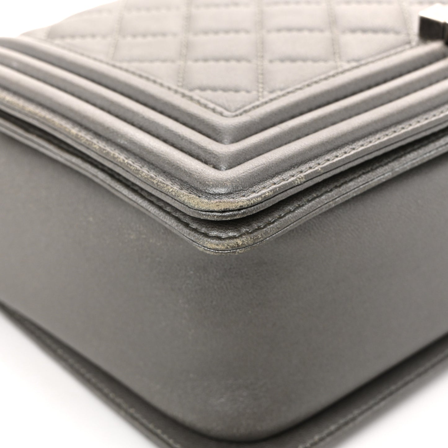 Metallic Lambskin Stingray Quilted Medium Boy Flap Silver