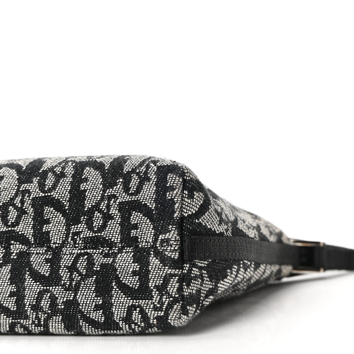 Monogram Shoulder Bag Pochette Black