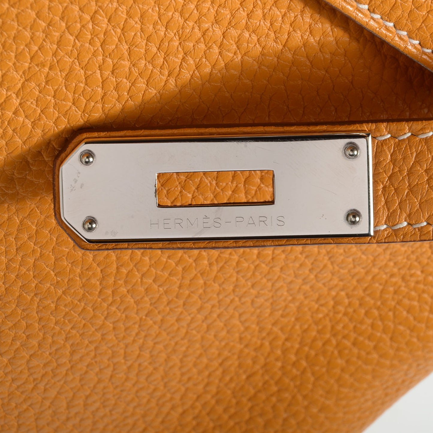 Taurillon Clemence Kelly Retourne 28 Moutarde