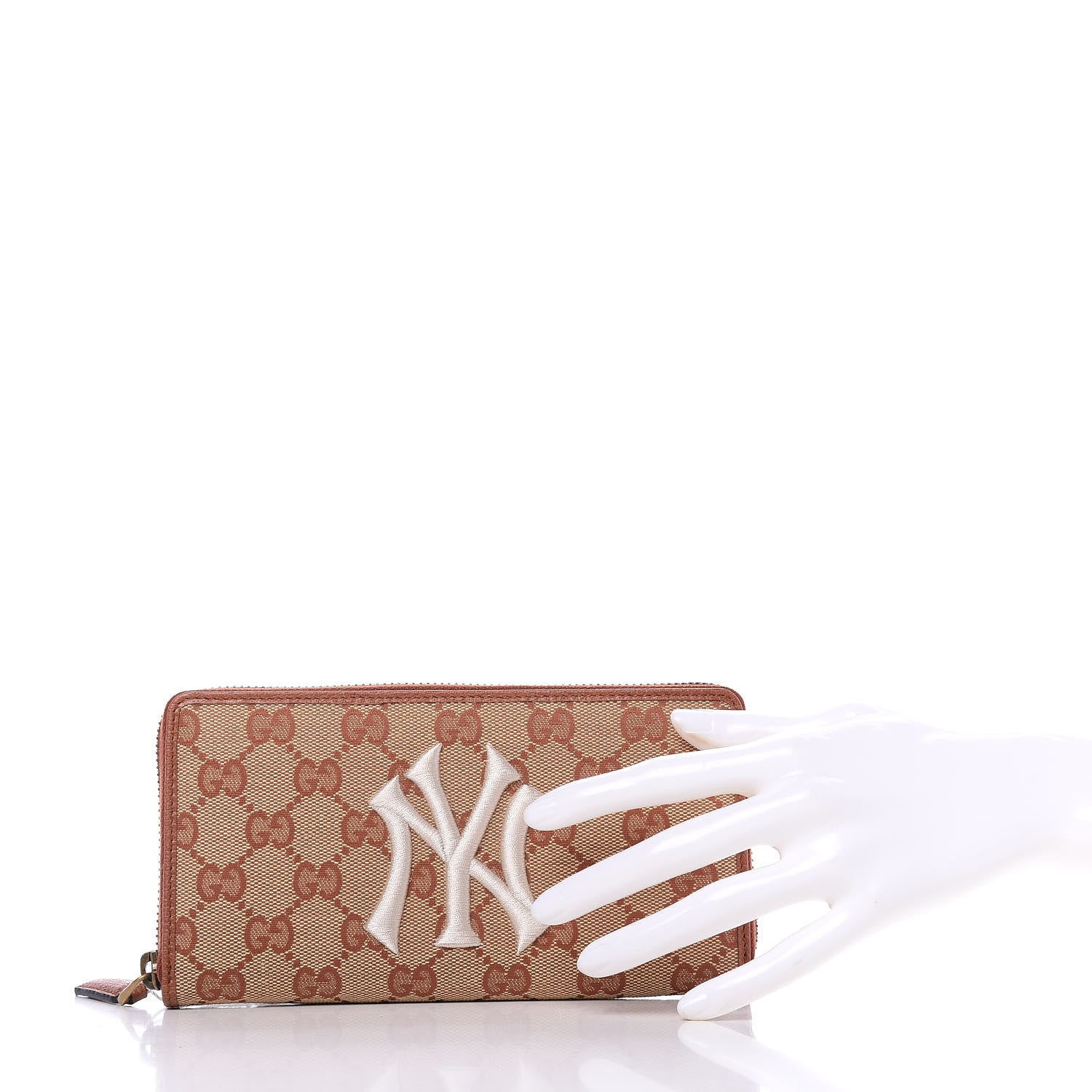 Gucci X MLB GG Monogram NY Yankees Zip Around Wallet Beige Ruggine Ivory 2 of 11