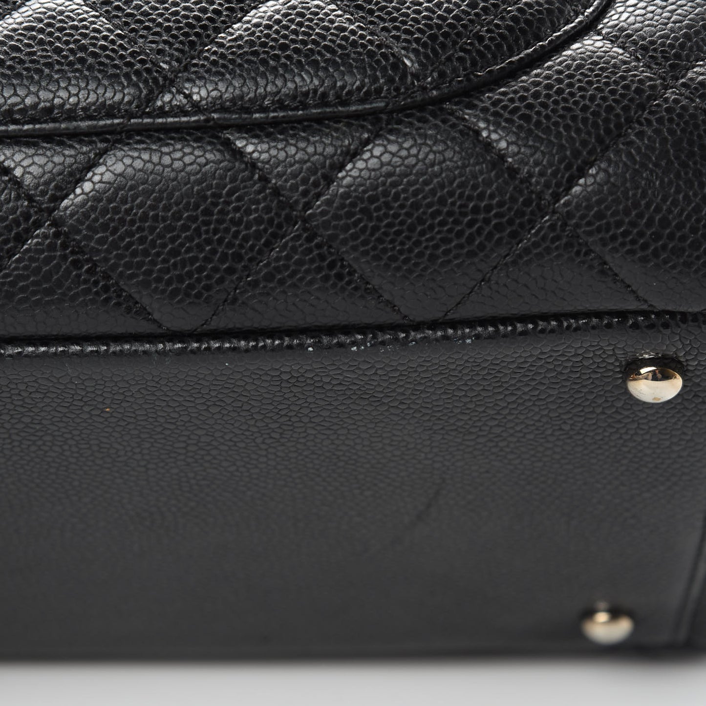 Caviar Quilted XL Grand Shopping Tote GST Black