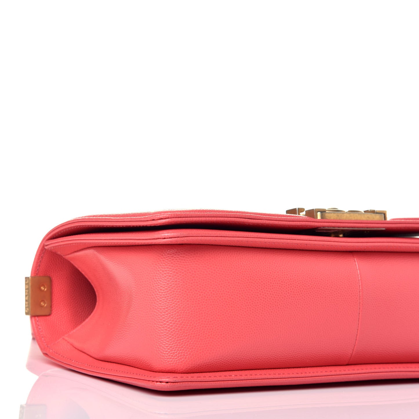 Caviar Quilted Medium Boy Flap Pink