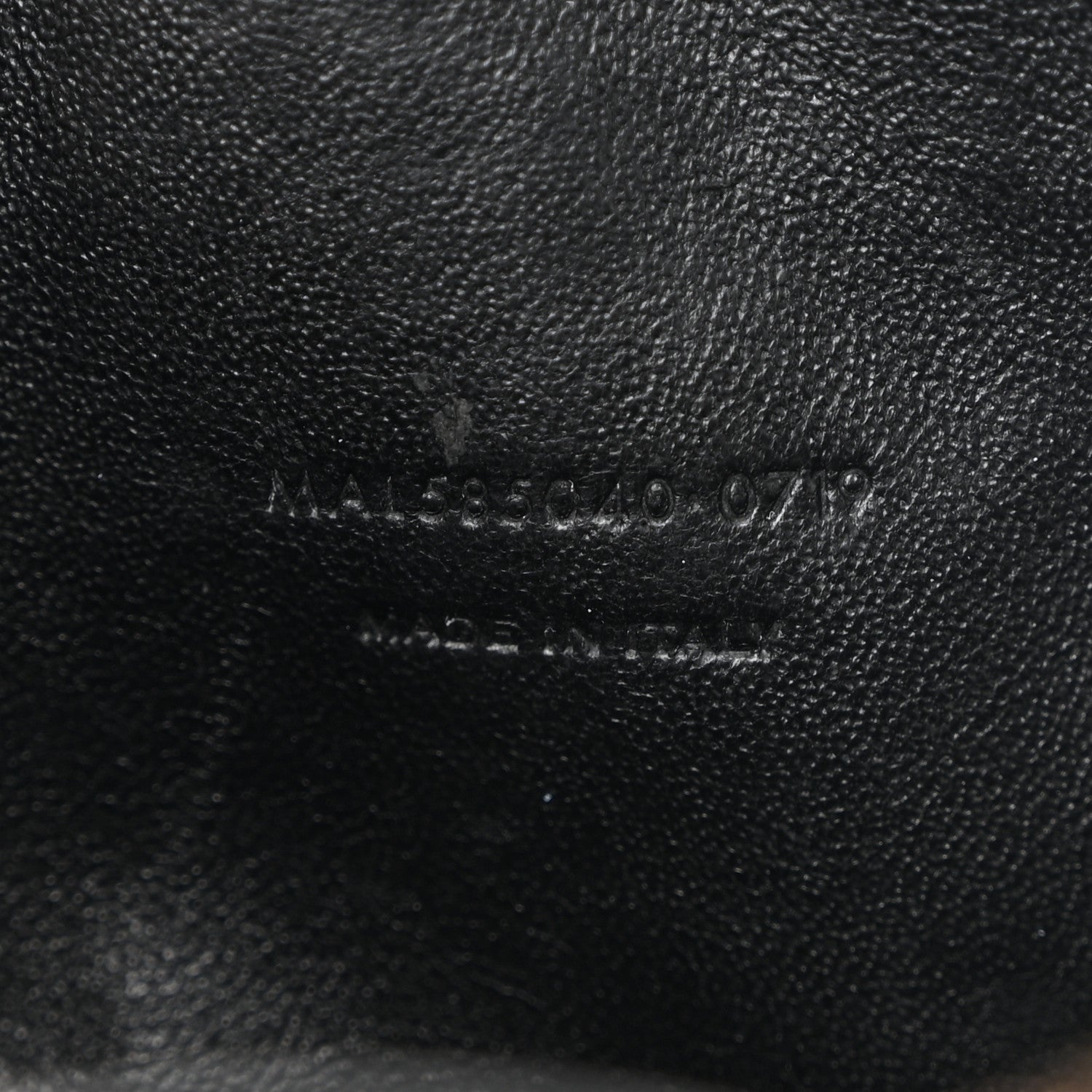 Saint Laurent Grain De Poudre Matelasse Monochrome Monogram Mini Lou Camera Bag Black 7 of 10