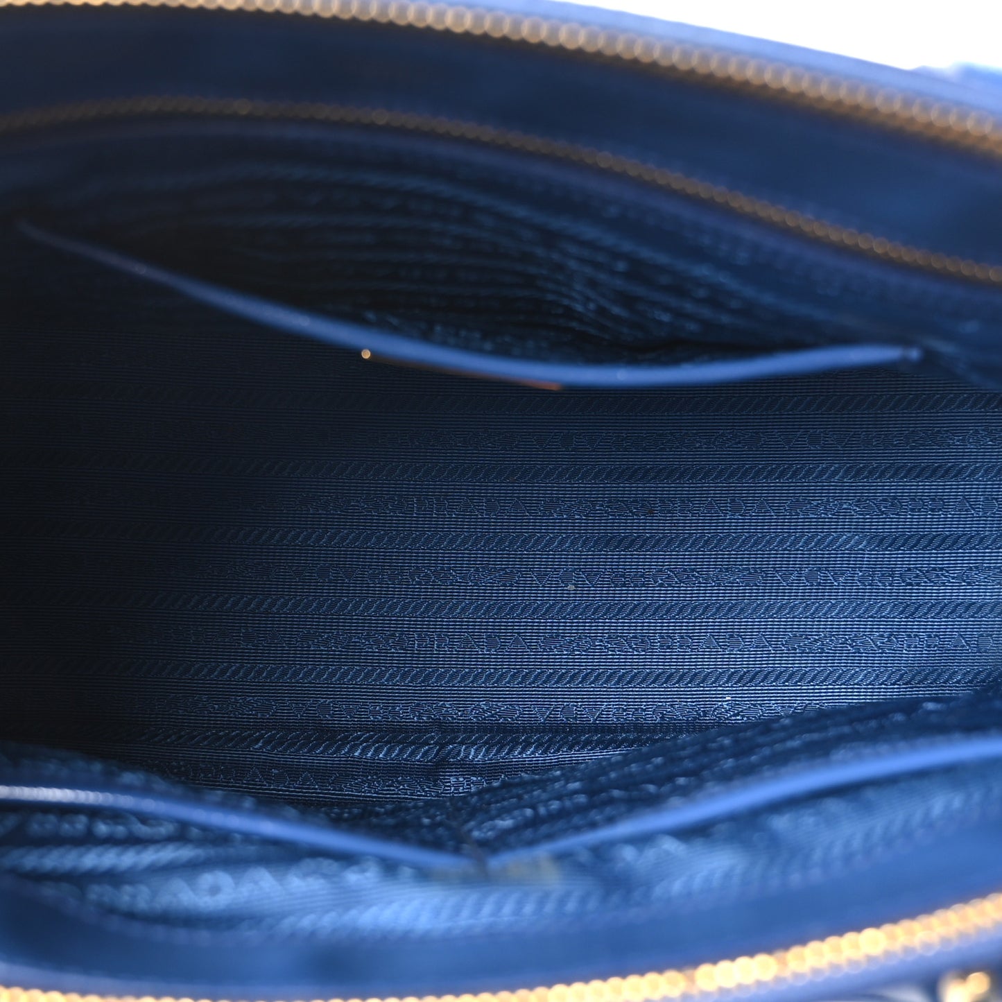 Saffiano Vernice Medium Galleria Double Zip Azzurro Azzurro