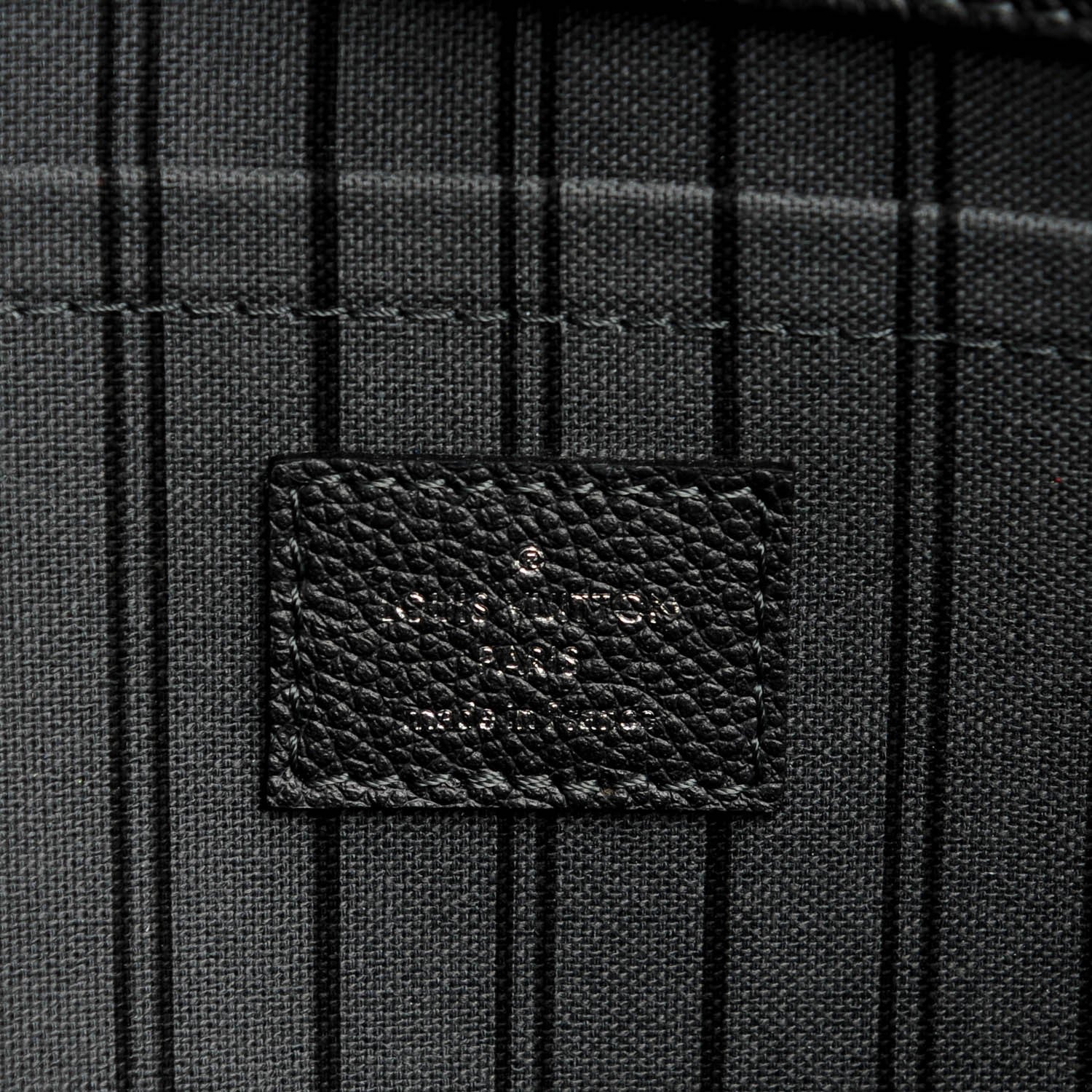 Louis Vuitton Empreinte Studded Montaigne MM Platine 6 of 7