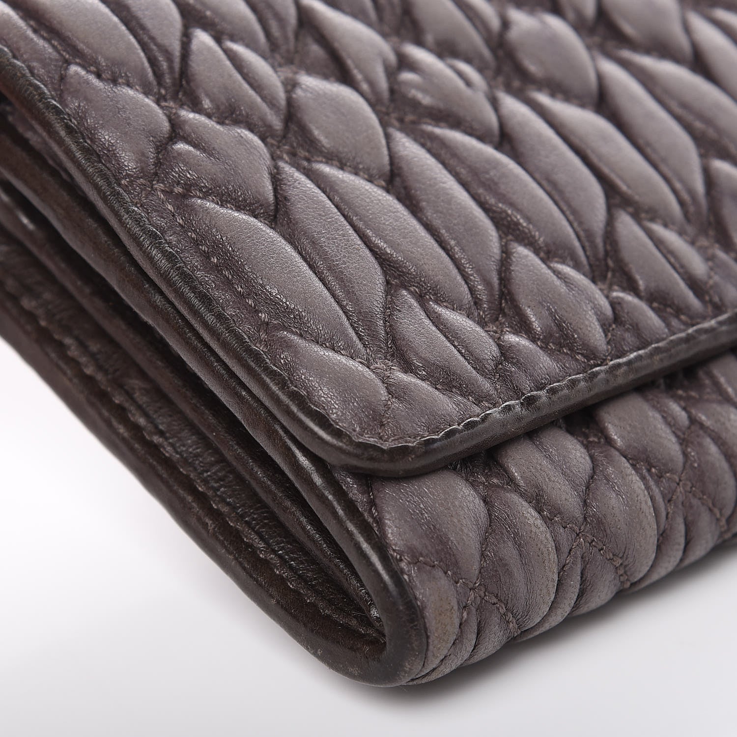 Miu Miu Nappa Matelasse Flap Wallet Argilla 10 of 12