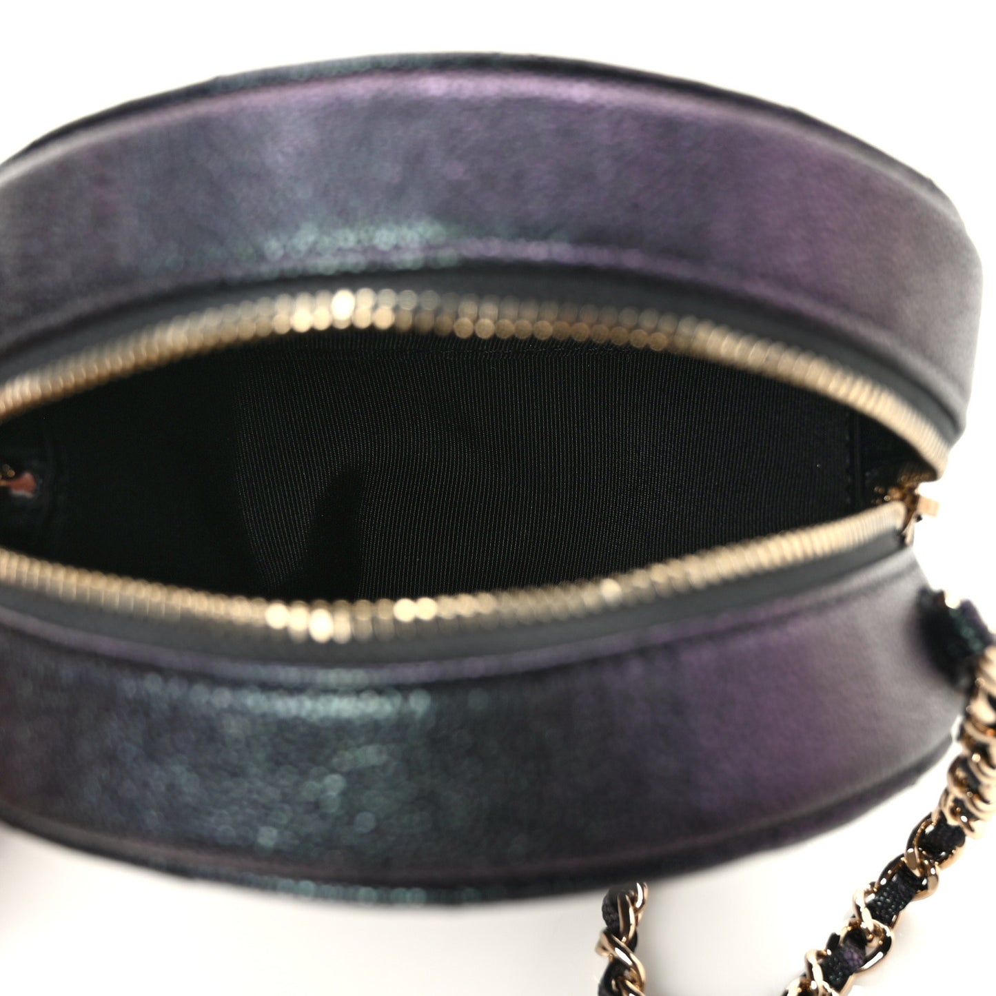 Iridescent Caviar Quilted Round Clutch With Chain Black