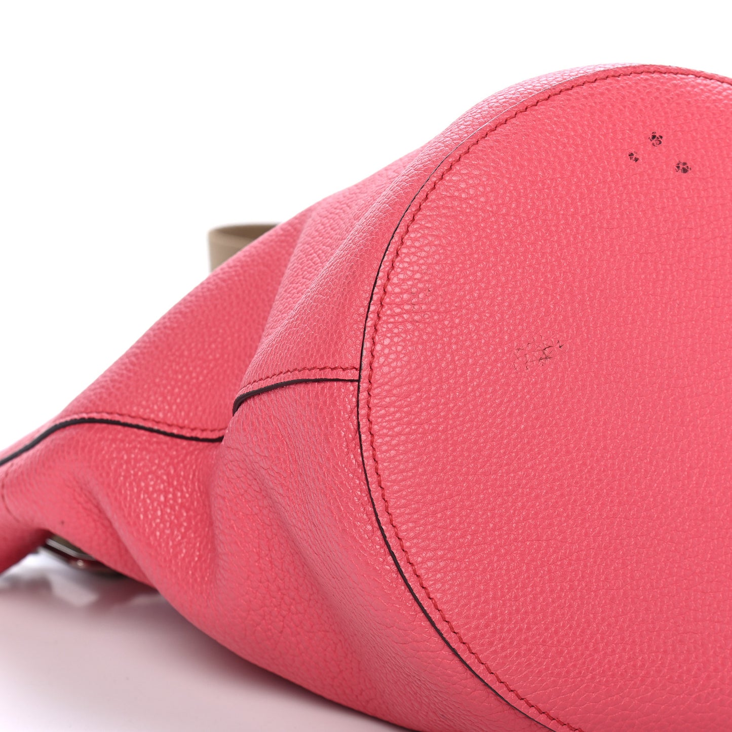 Vitello Daino Bucket Bag Peonia