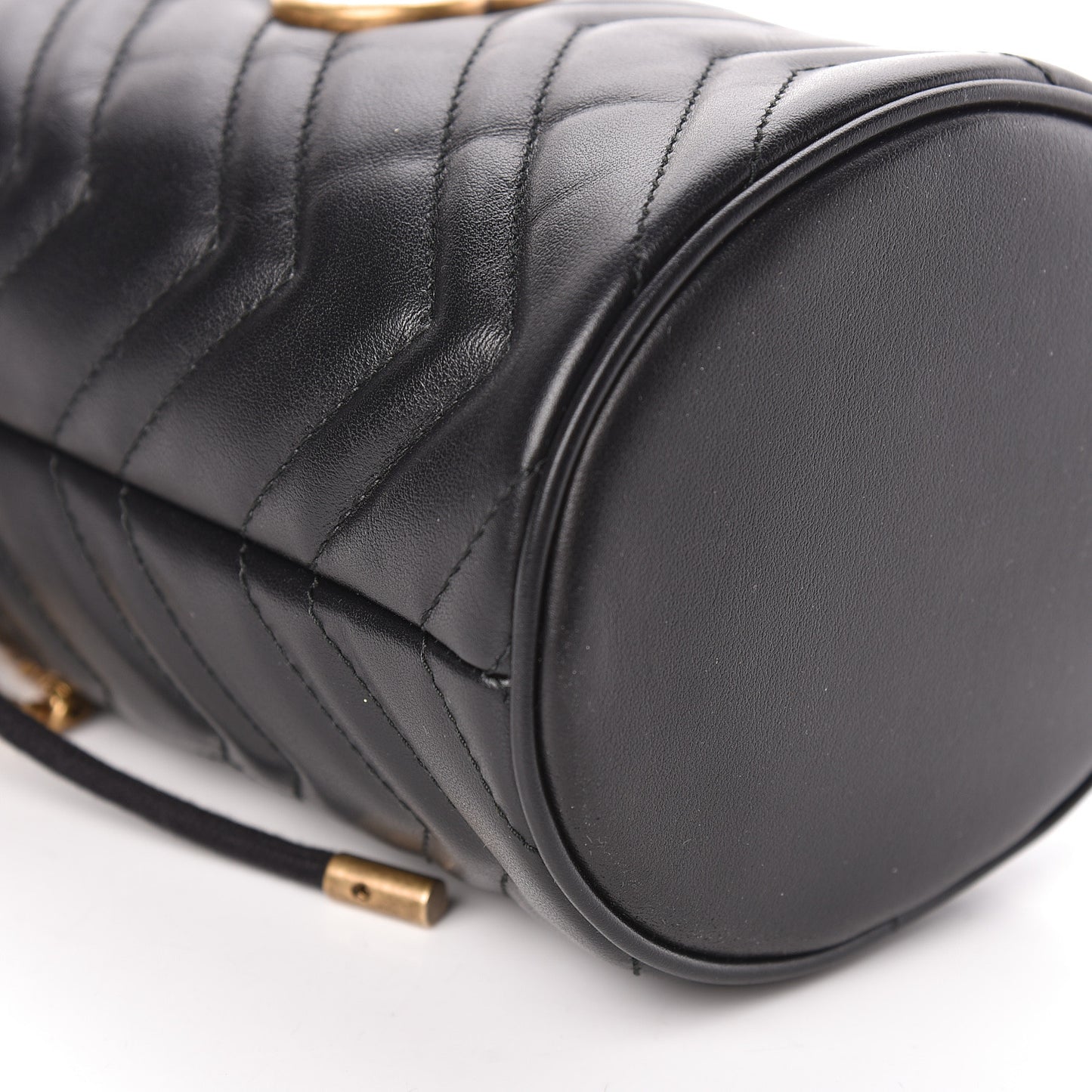 Calfskin Matelasse Mini GG Marmont 2.0 Bucket Bag Black