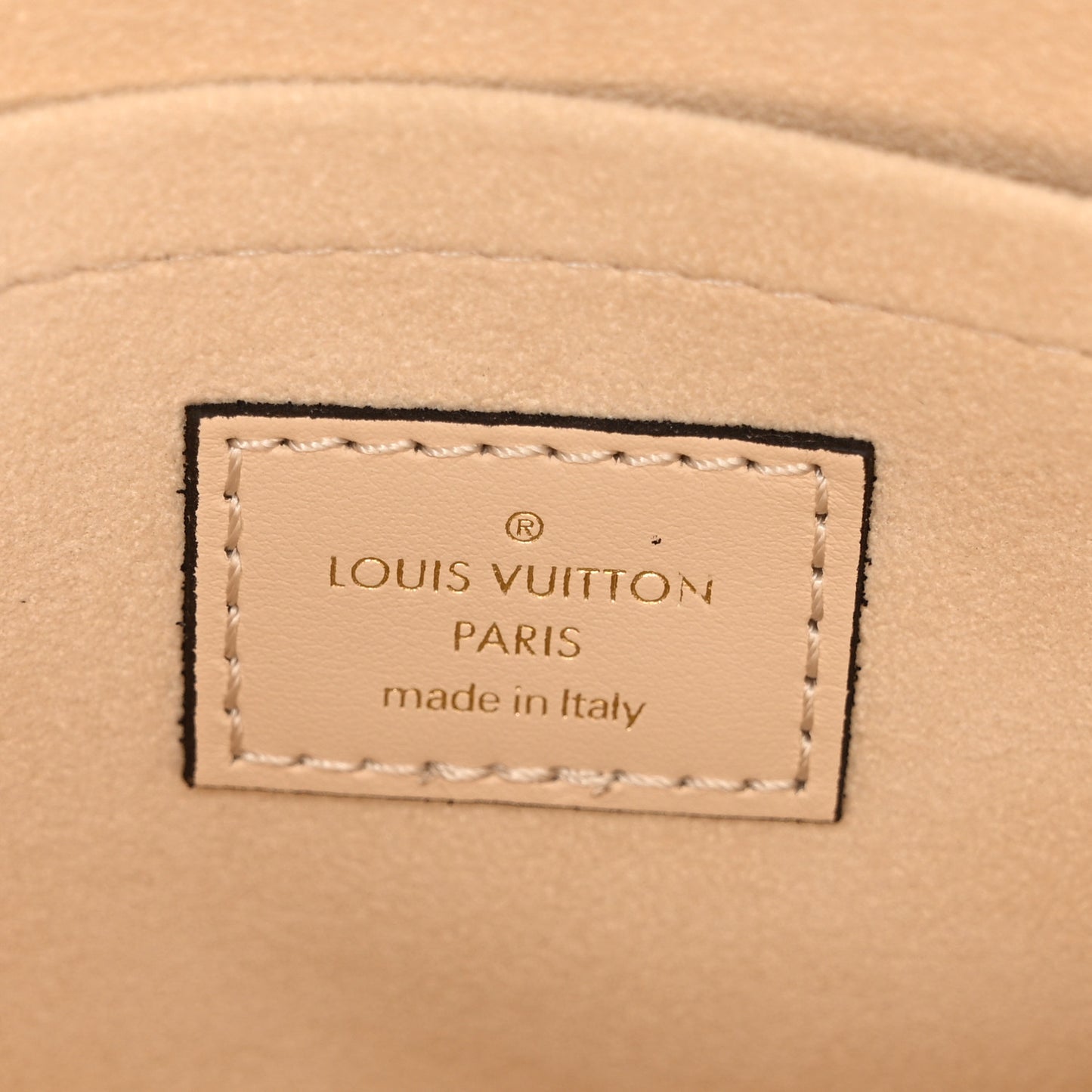Empreinte Monogram Giant OnTheGo East West Creme