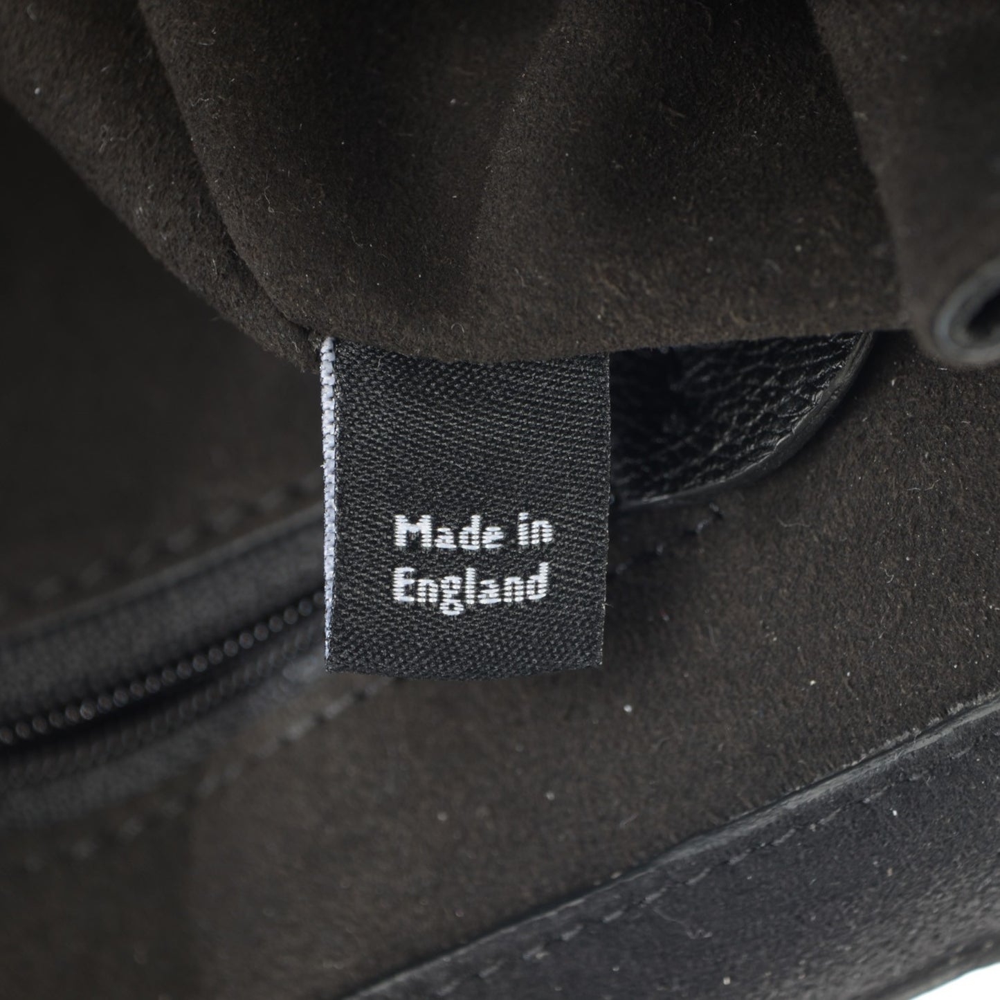 Small Classic Grain Calfskin Medium Lily Flap Black