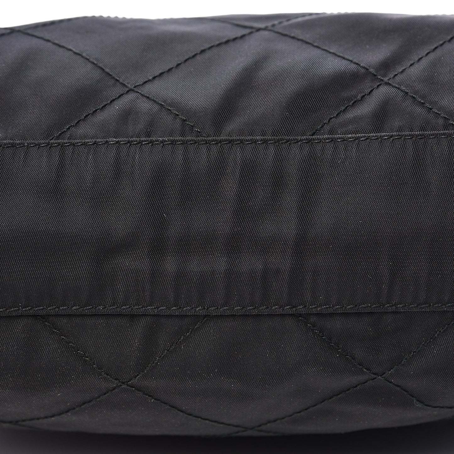 Tessuto Nylon Quilted Impunturado Bag Black