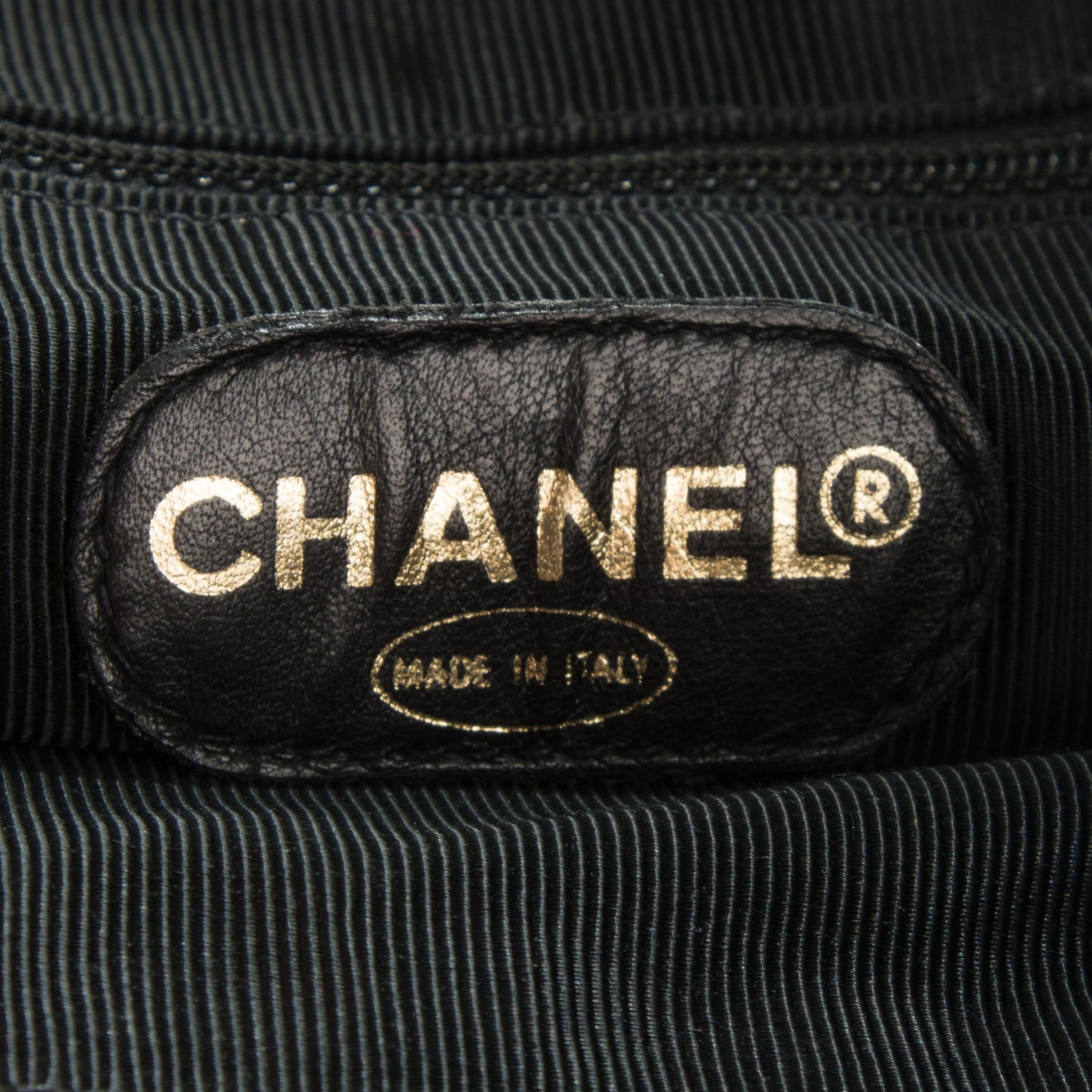 Caviar Shoulder Bag Black