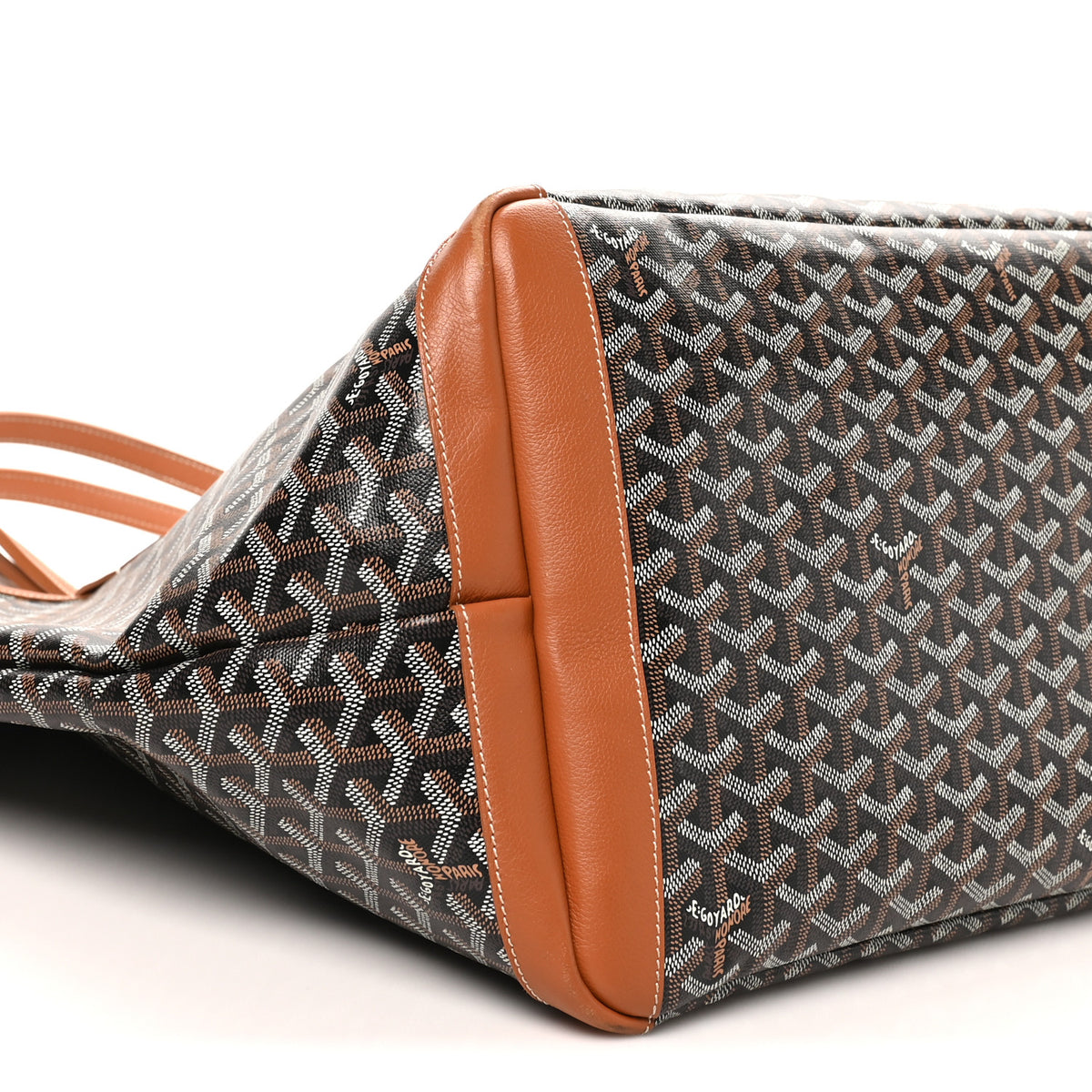 Goyardine Artois GM Black Gold
