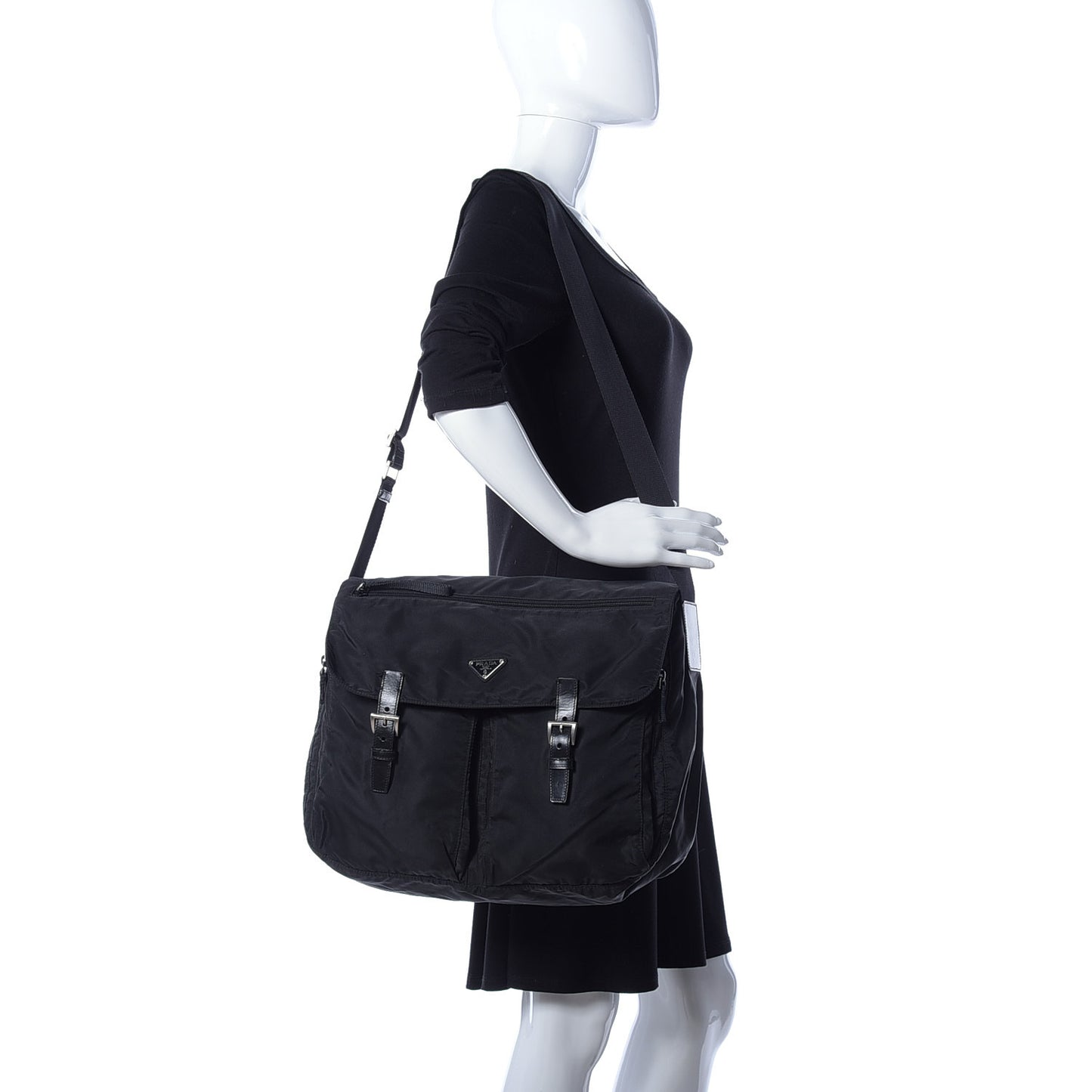 Nylon Vela Messenger Bag Black