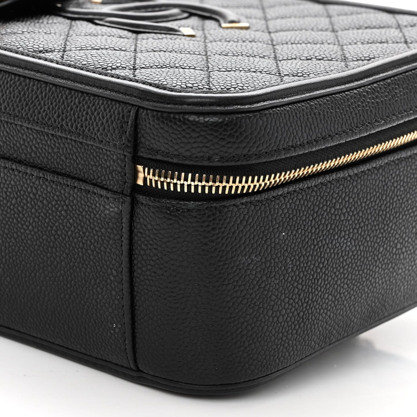 Caviar Quilted Large CC Filigree Vanity Case Black