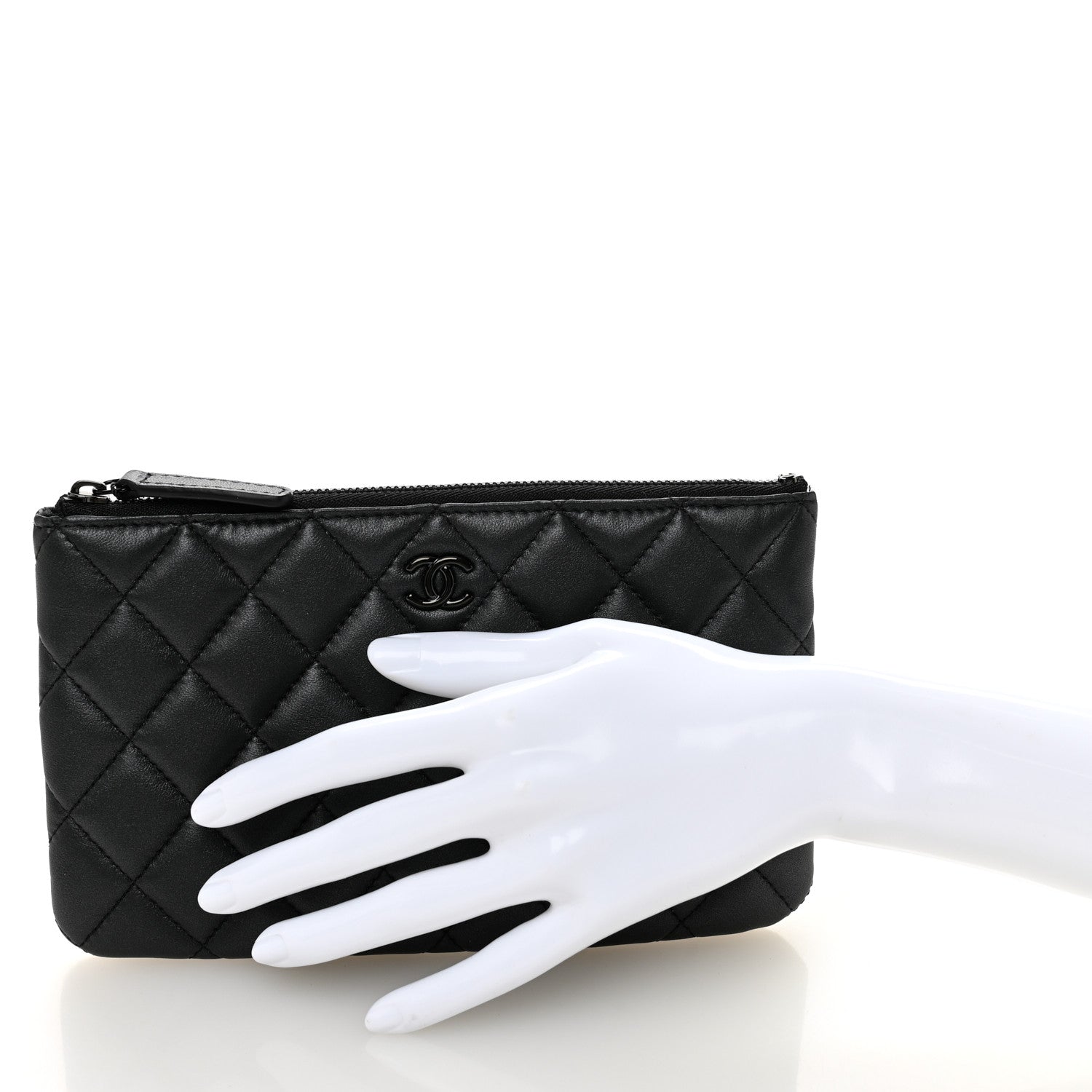 Chanel Pearly Lambskin Quilted Cosmetic Case So Black 2 of 8
