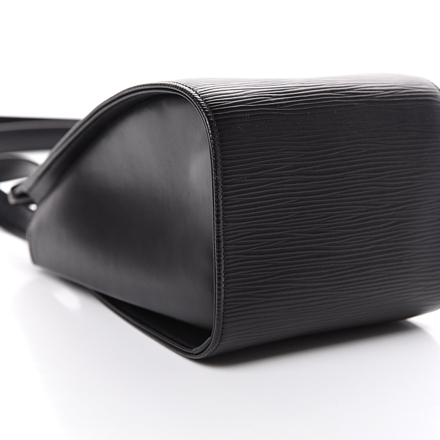 Epi Minuit Black